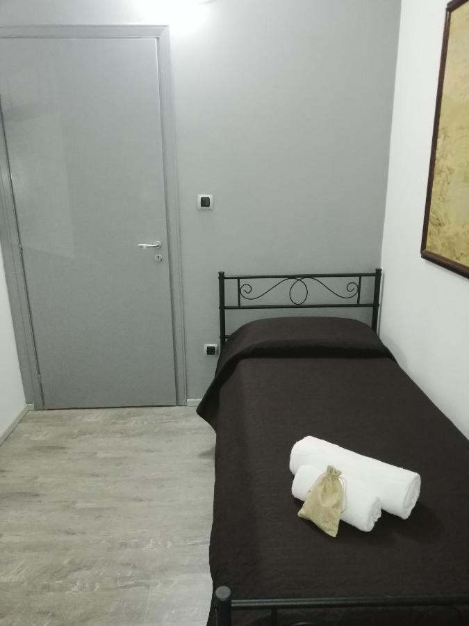 Casa di Giorgio-fronte spiaggia Pizzo  Esterno foto